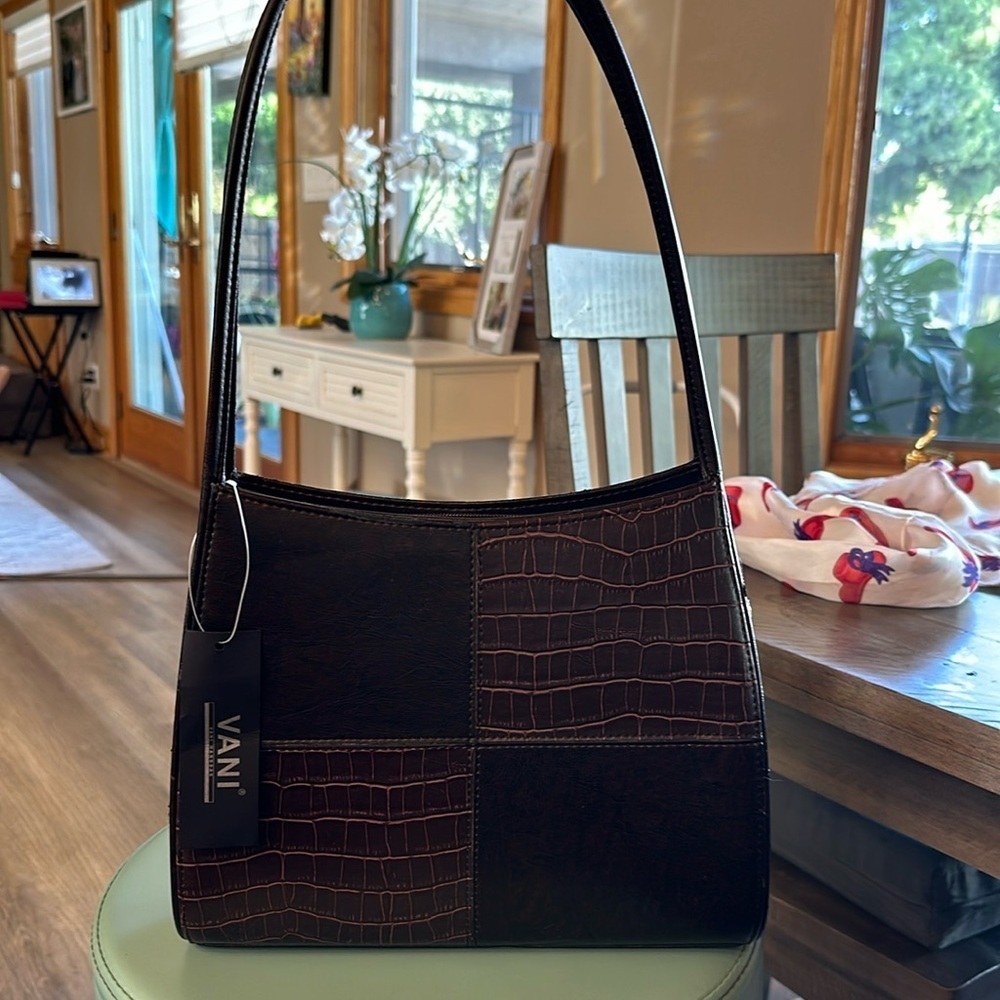 NWT Vani brown shoulder bag